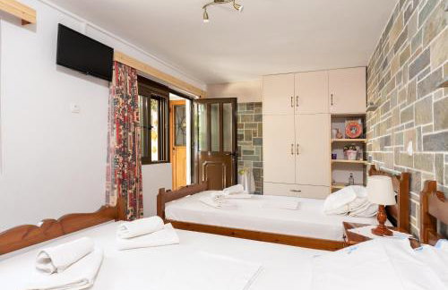 Kouvlaki Effie's Place in Afissos - Foto 12