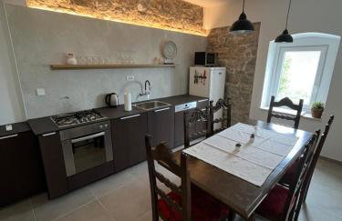 Villa Don Dan, Private Pool, Sea Views Near Split - Photo 3