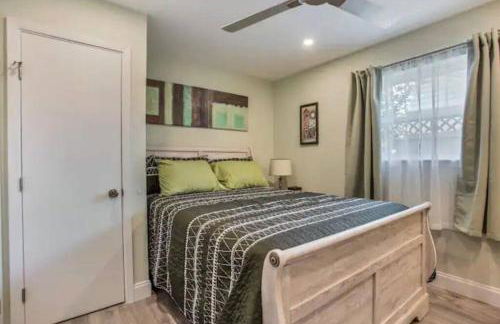 Grapevine Historic District ! New Remodel - Foto 8