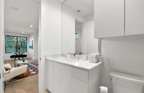 NEW! Luxury Pool Retreat & Casita in Midway Hollow - Foto 29