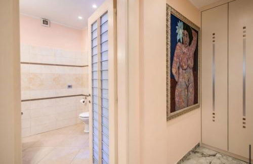 La Dolce Vita Of Via Veneto - Prestigious Apartment With Wonderful Terrace In the Historic Center - Foto 8