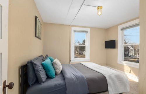 Charming 4BR Westside Home in Beer City USA - Foto 16