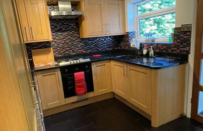 Stunning Beautiful 4-bed House in South Wales - Foto 21