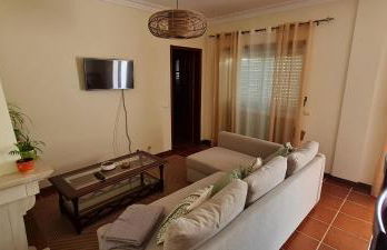 Lovely Modern Duplex 3 Bedroom Flat in Quiet Area - Foto 8