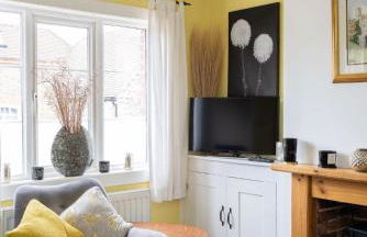 Quaint 3 bed Cottage in central Dorking with parking - Foto 27