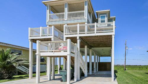 A Salty Kiss by Ryson Vacation Rentals - Photo 1