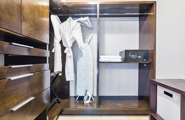 Miami Vacation Rentals - Brickell - Photo 9