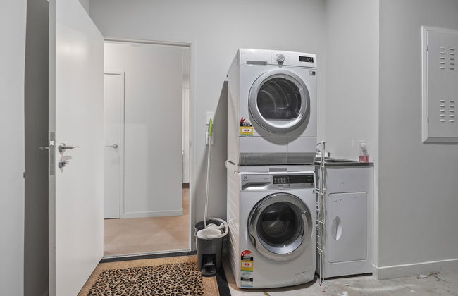 Modern 3BR Family House - Yard & Big TV - Foto 27