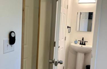 Yellow Door Retreat Minutes to Dwntwn - Foto 26