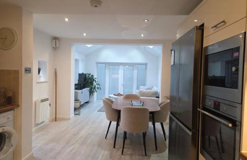 Premium Luxury Two-Bedroom Stay in the Heart of Chiswick - Foto 8