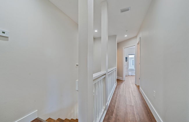 Sunshine Cottage At Cedars 2 Bedroom Condo by RedAwning - Foto 37