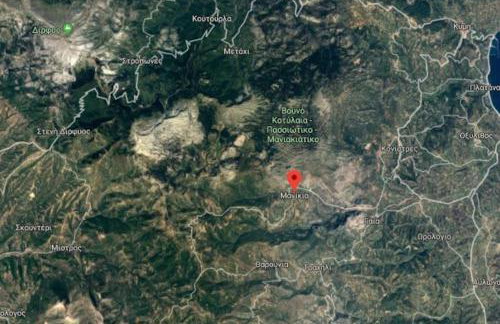 Όμορφο κατάλυμα στην κεντρική πλατεία του χωριού - Photo 7