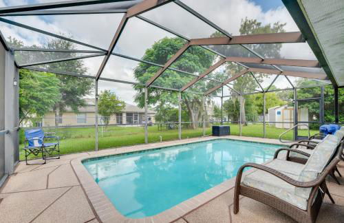 Heated Pool and 4-in-1 Grill Spring Hill Haven! - Foto 1