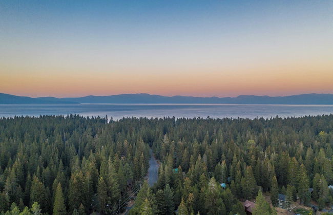 Homewood by Avantstay Amazing Family Cabin w/ Hot Tub & Sauna - Foto 31