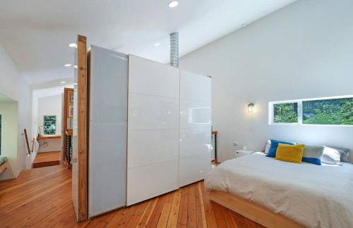 Guemes Island Road Modern Home - Foto 16