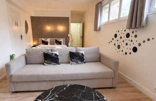 Cocon rénové près du tram - Foto 5