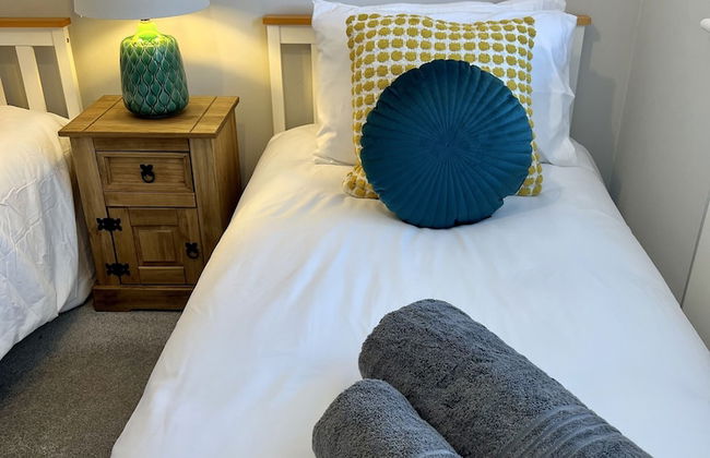 BookedUK - Lovely 2BR Flat in Hoddesdon - Foto 11