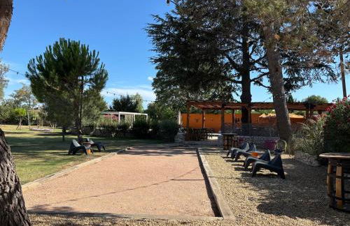 Villa Soleil Piscine Jacuzzi Pétanque Espace bbq billard et salons extérieurs - Foto 17