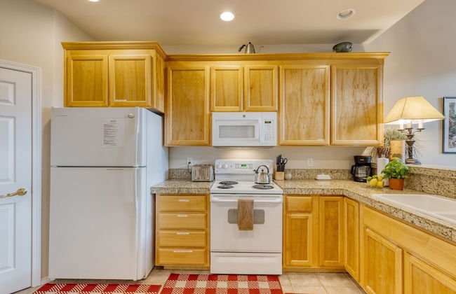 Forest Ridge Loop by Avantstay Hot Tub Private Community Amenities - Photo 13