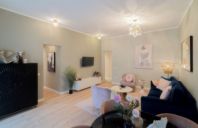 Designer 2-Bedroom Flat with Balcony & Full Amenities Steps from Piata Universitatii - Foto 21