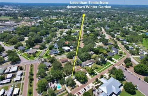 StylishAptWtrGrdnOppLake&Prk&Yrd - Foto 21