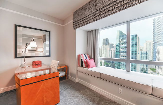 Luxury Condos at Four Seasons - Foto 4