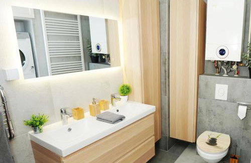 Casa de Dinca, 2 bedroom, big balcony, free parking zone - Foto 3