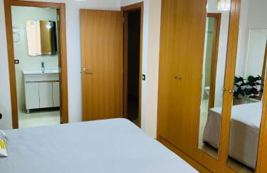 APARTAMENTO SITUADO EN EL CENTRO CON 3 HABITACIONES, DISPONE DE AIRE ACONDICIONADO Y WIFI A 150m DE LA PLAYA Y EL CASTILLO - Photo 14