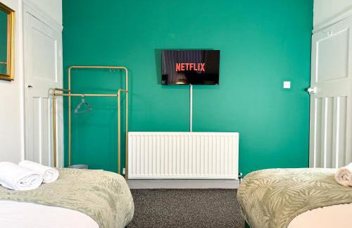 Hambledon House 4BR Entire Home - Foto 18