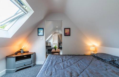 Beautiful new apartment with sheltered parking - Photo 30