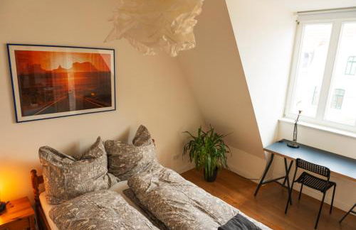 Wölkchen - Wohnung mit Balkon, Holzdielen & TV - Foto 9