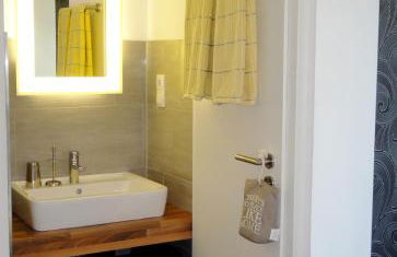 Apartments Rummelsburger Bucht am Ostkreuz - Photo 33