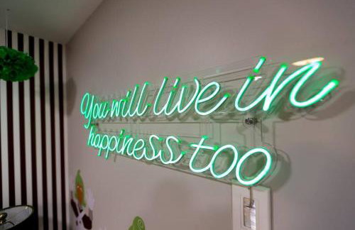 Famous Willy Wonka Themed Home - Foto 32