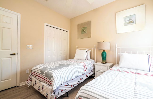 Stunning 5 Bd Home w Pool Close to Disney 7420 - Foto 21