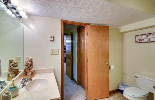 Burnside Resort Cabin with Hot Tub and Outdoor Spots! - Foto 20