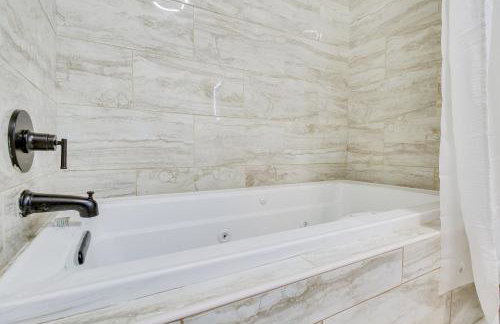 Jetted Tub Dayton Condo, 2 Mi to Oregon District - Foto 16