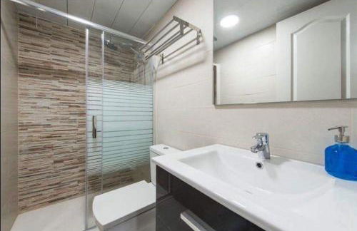 Unique 3 BED House in Horta By Myrentalhost - Foto 111