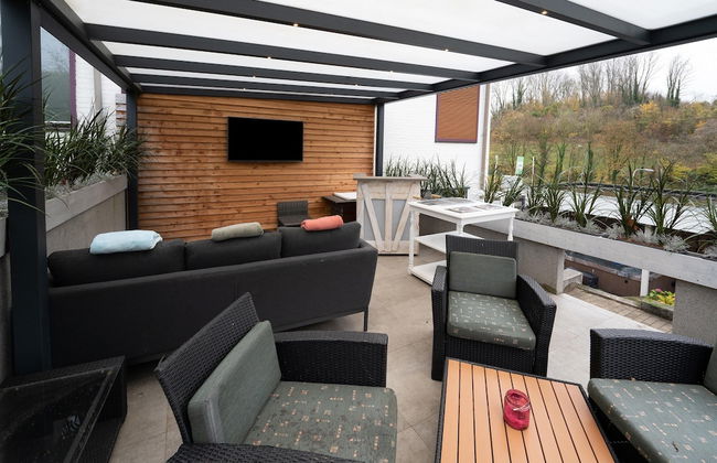 Luxury Apartment in Schin op Geul with Hot Tub & Sauna - Photo 20