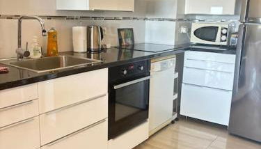 Appartement lumineux Vue Mer, Piscine et tennis - Foto 5, stove