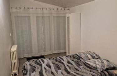 Appart cosy proche gare RER E entre Paris-Disney - Foto 3