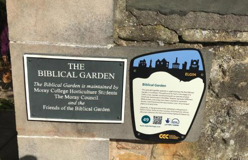 Distillery Apartment 1 - Photo 8