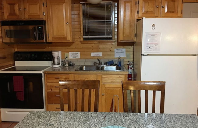 Frio Springs Lodges - Photo 21