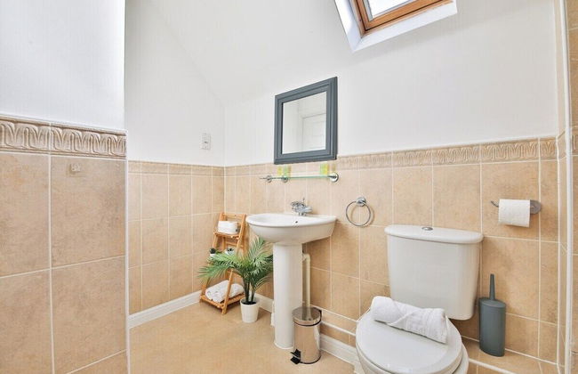 2 Bed House Near Beach with Free Parking - Foto 56