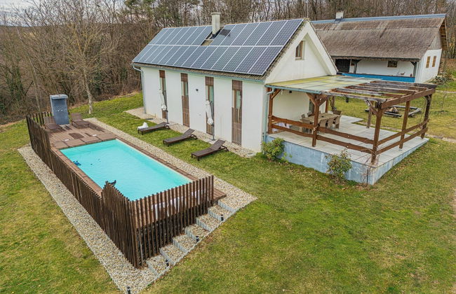 Natural Chalet Velbana Iza - Photo 1