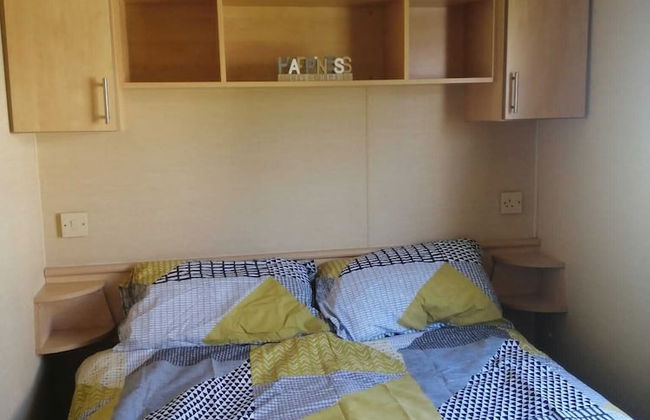 Adorable 2 Bedroom Caravan in Clacton-on-sea - Foto 2