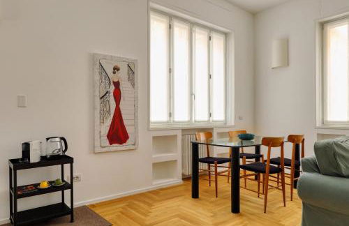 Just Urban Stays - Nuovo e Luminoso Trilocale in Centro - metro M2 e M4 - Foto 3