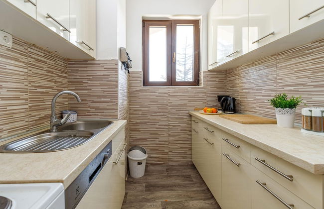 Exclusive Pool Escape Near Sea - Photo 7