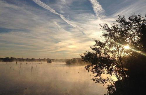 Bay Dreamer Custom Lakefront House, Boathouse and - Foto 9