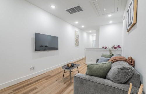 Luxury Haven near Dwtn, Med CTR, with Fast Free WiFi, Parking - Foto 34