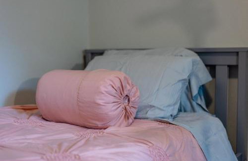 Serene POOL & Firepit in Stunning Home By Airport - Foto 56